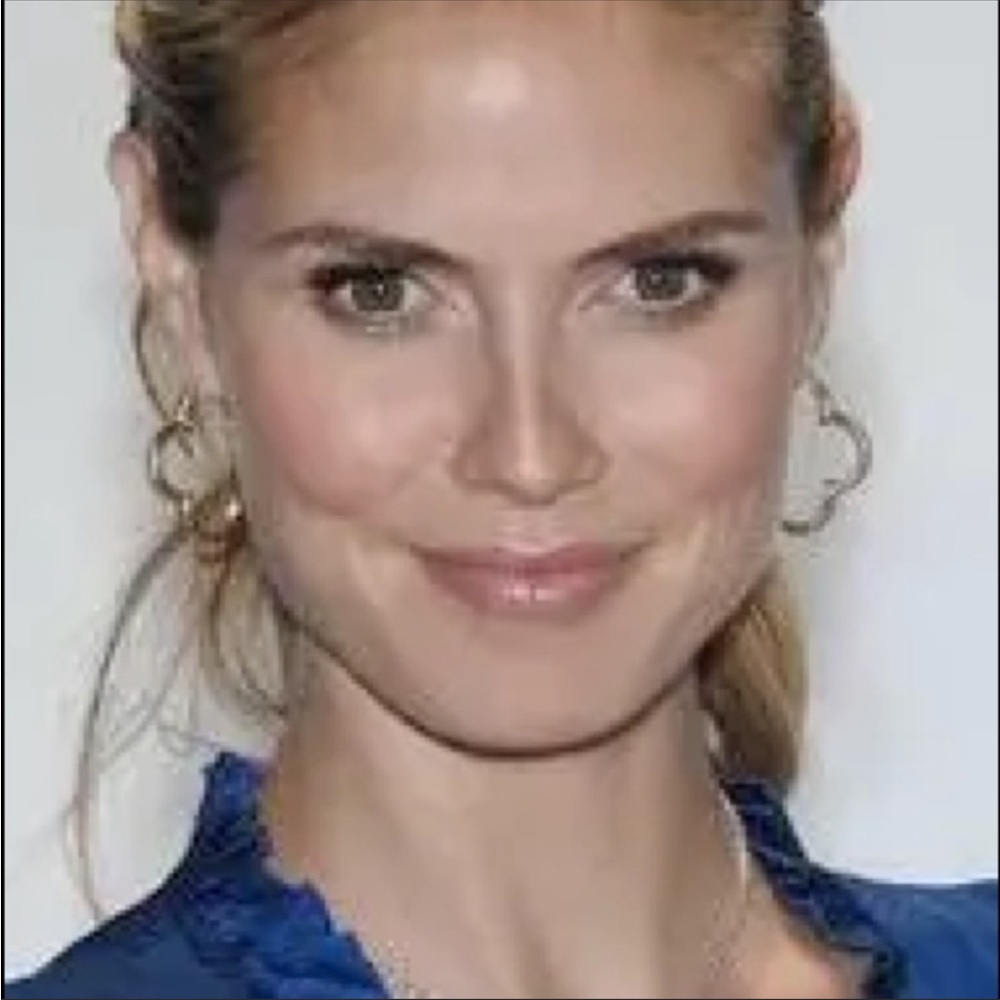 Heidi Klum 925 Sterling Silver Quatrefoil Clover Hoop Earrings